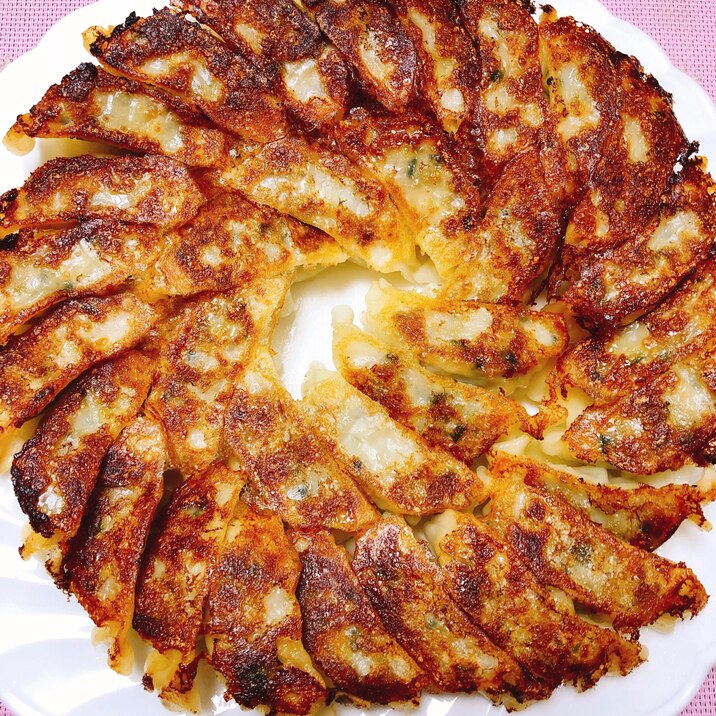 羽根つき餃子の焼き方 レシピ 作り方 By Sweet Sweet 楽天レシピ 羽根つき餃子の焼き方 レシピ 作り方 By Sweet Sweet 楽天レシピ